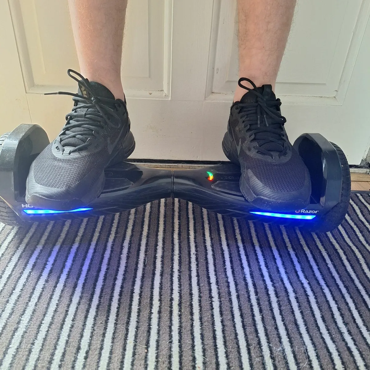 Razor hovertrax 1.5 hoverboard - Image 1