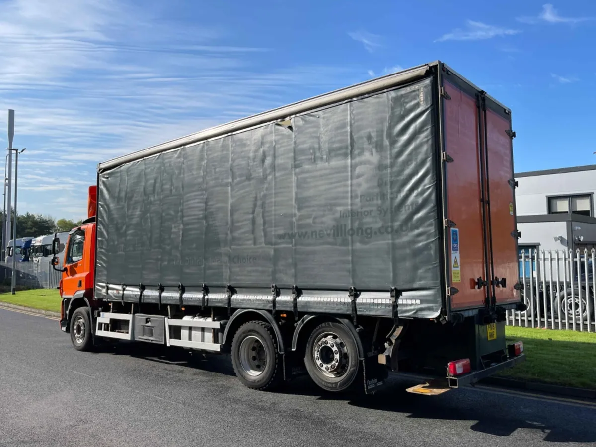 2015 (15) DAF CF 330 CURTAINSIDE 6X2 REARLIFT 26T - Image 4