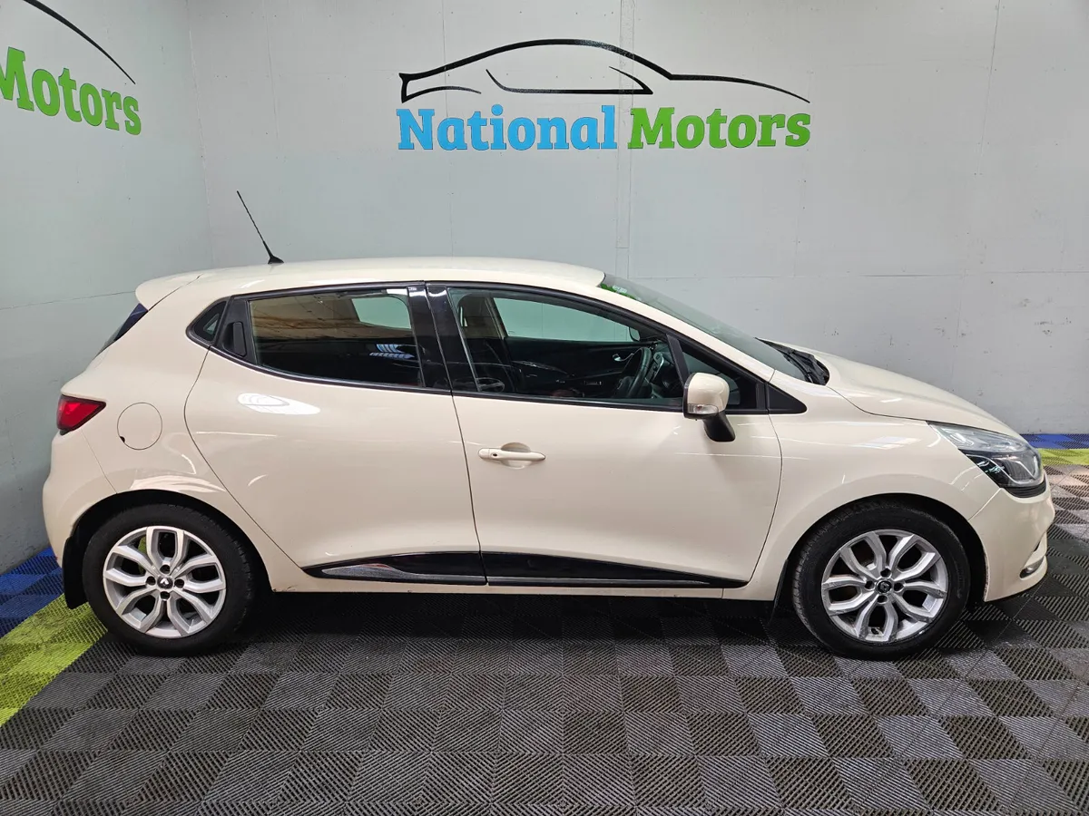 2018 Renault Clio Dynamique Nav - Image 3