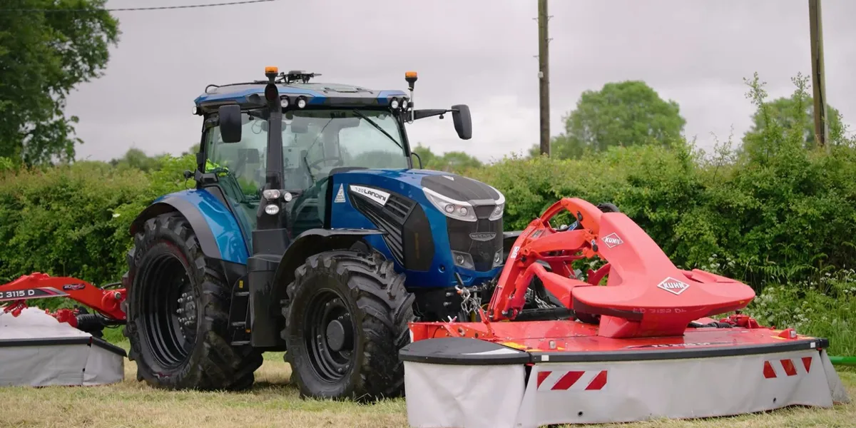 New Kuhn FC 3125 DF Front Mower Conditioner - Image 2