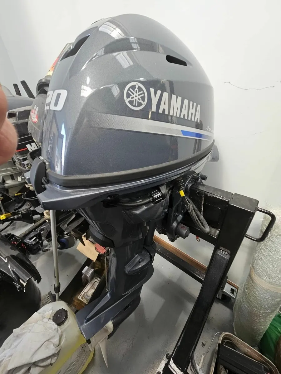 F20 YAMAHA OUTBOARD ENGINE - Image 2