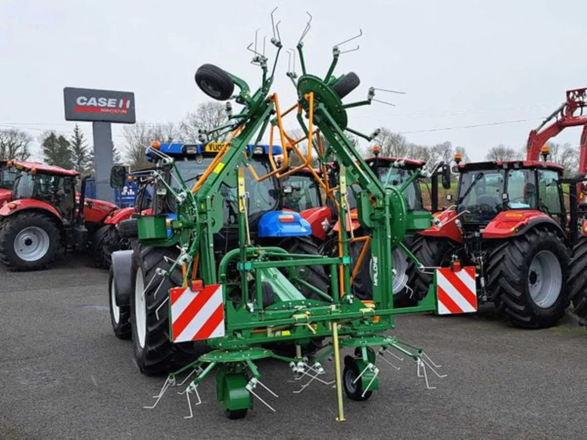 MALONE 6 ROTOR TEDDER - Image 1