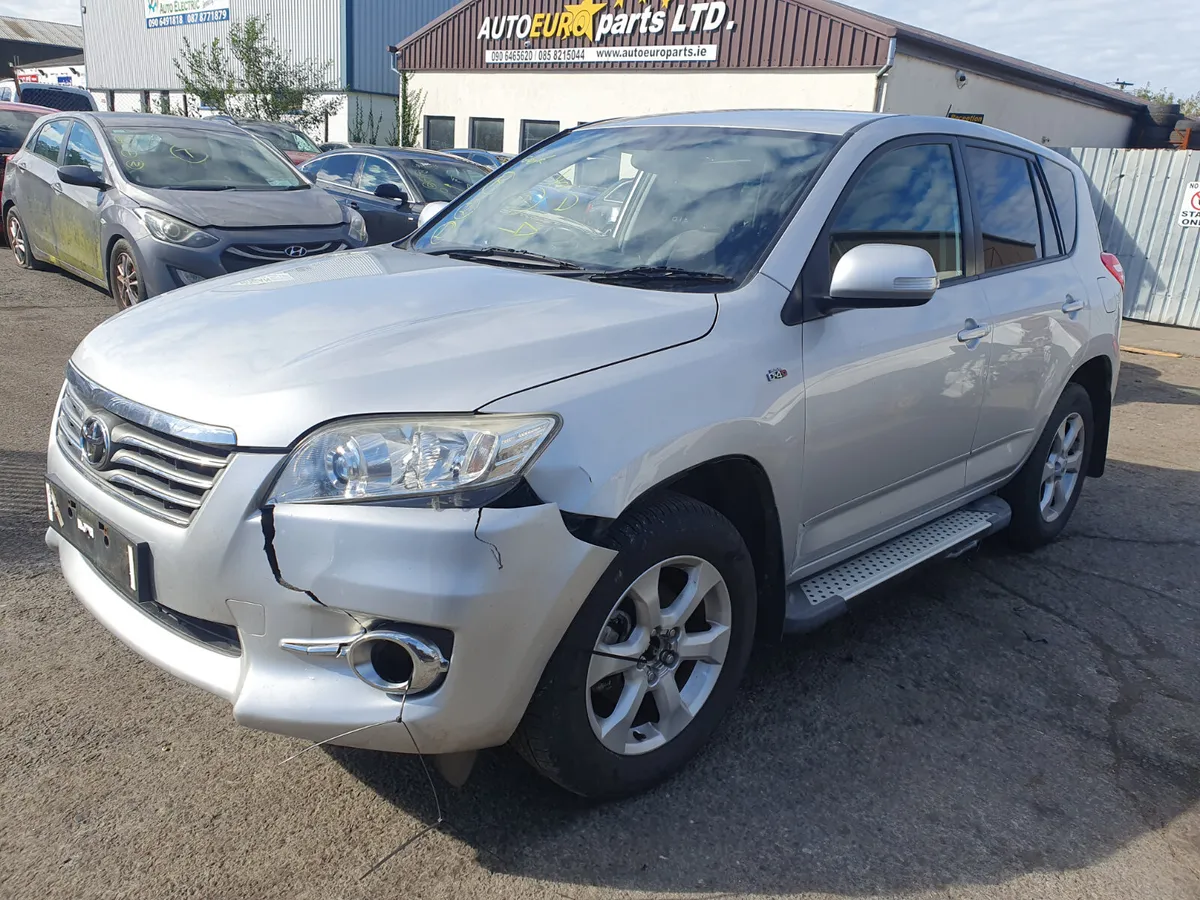 11 TOYOTA RAV4  2.2 D-4D FOR BREAKING - Image 2