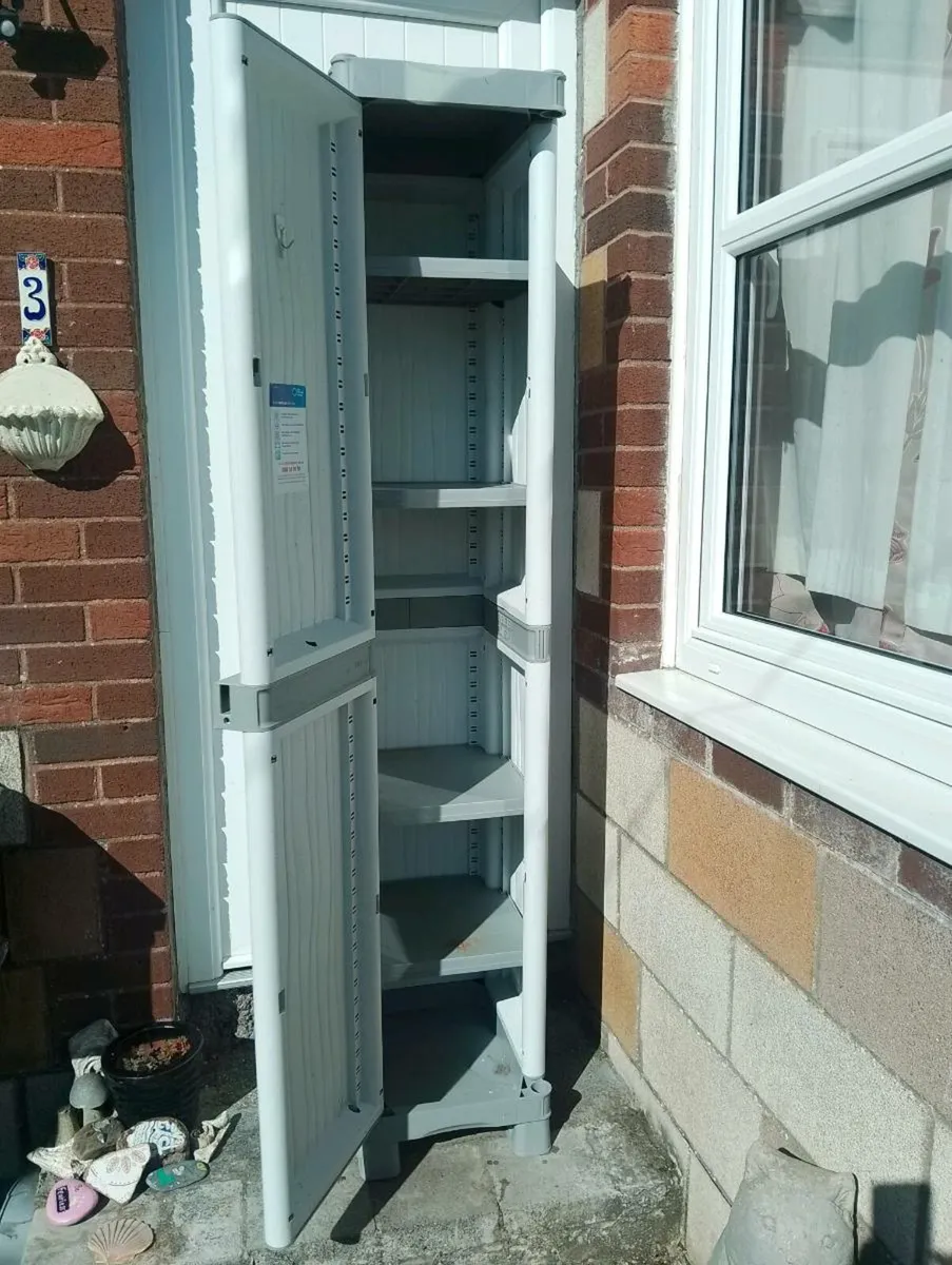 Garden storage for sale in Co. Dublin for €70 on DoneDeal