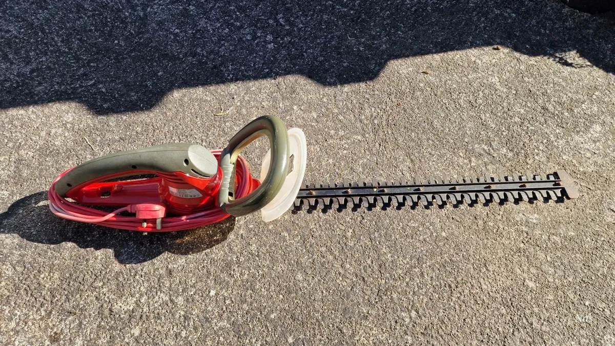 Hedge trimmer for sale in Co. Cork for €20 on DoneDeal