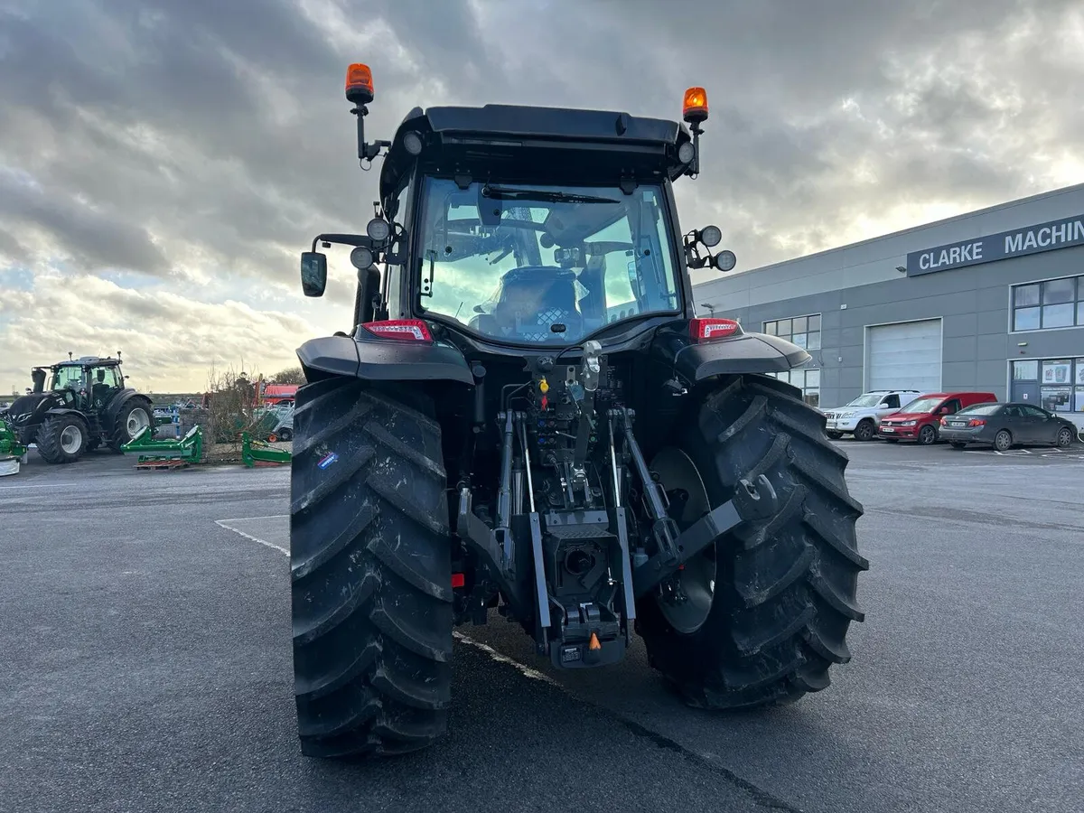 Valtra G135 Active- Ultimate Loader Tractor - Image 4