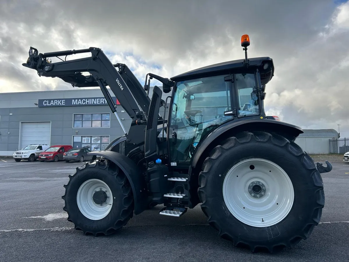 Valtra G135 Active- Ultimate Loader Tractor - Image 2