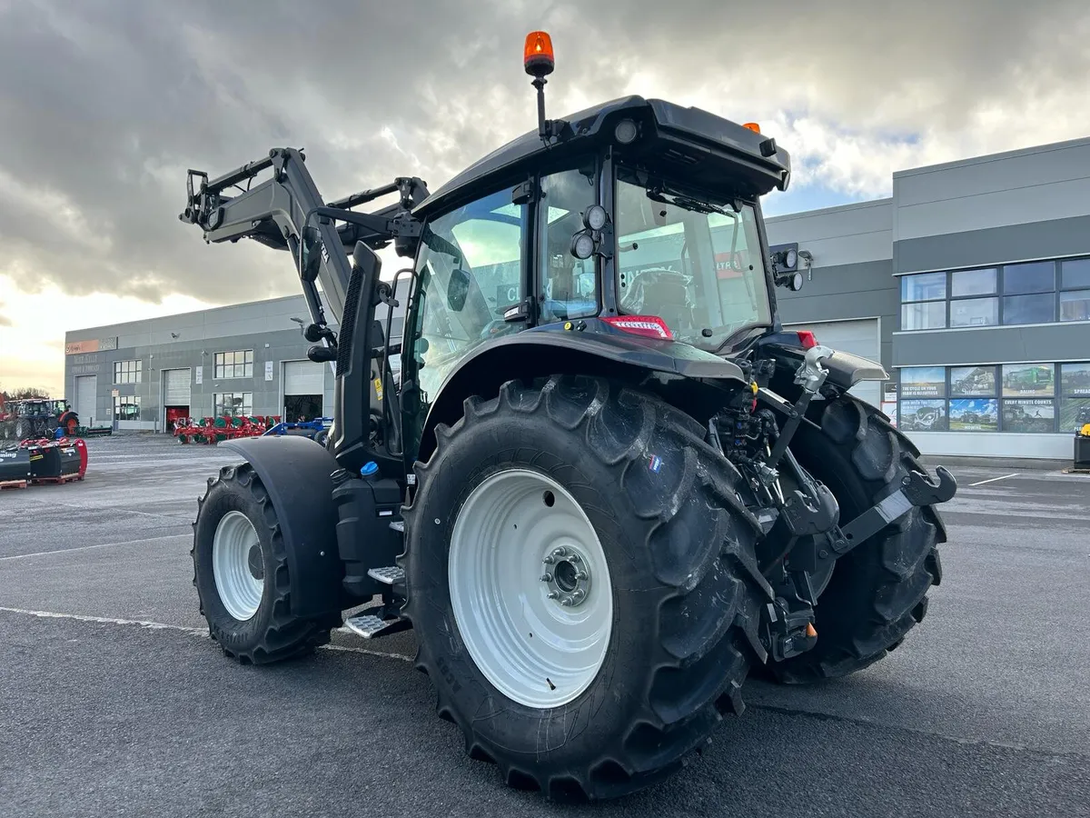 Valtra G135 Active- Ultimate Loader Tractor - Image 3