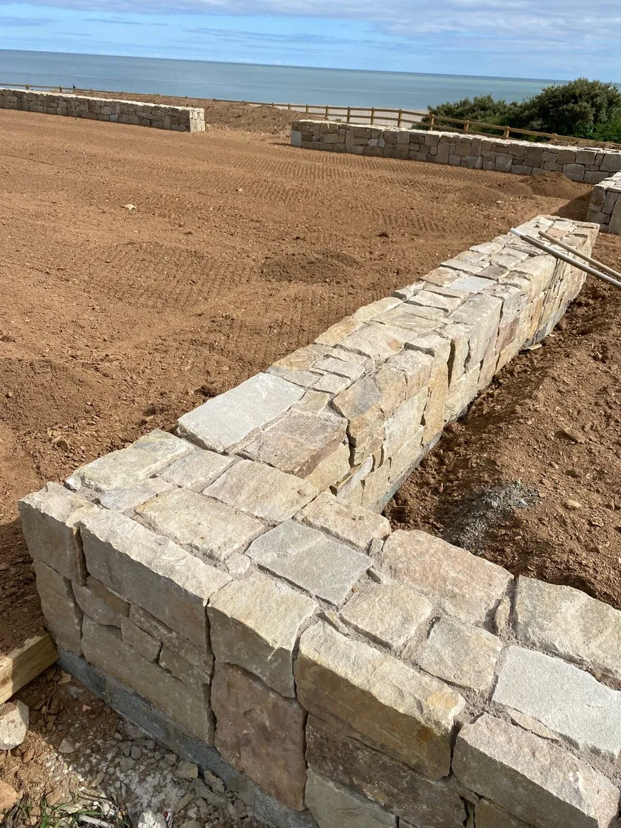 Tipperary Sandstone Garden Walling - Image 4