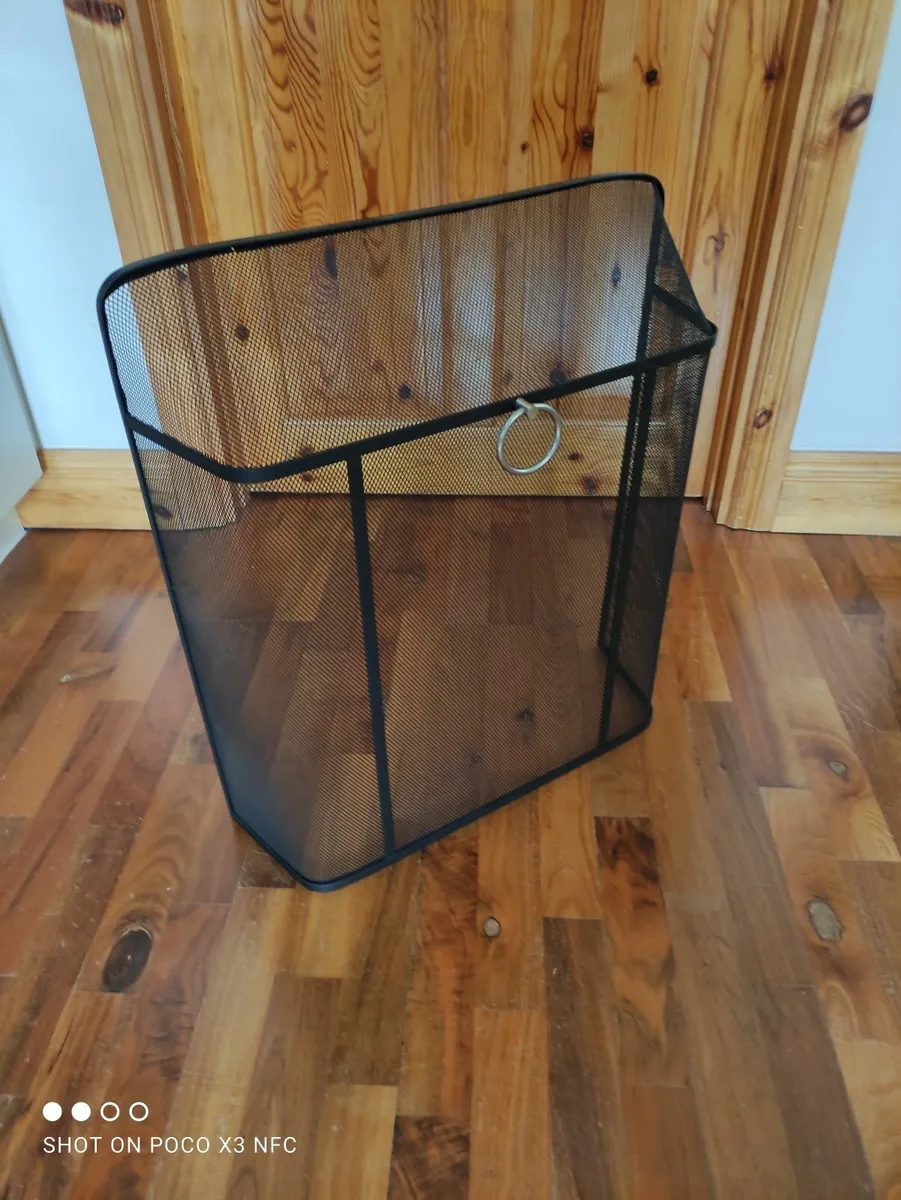 Fire Guard for sale in Co. Cork for €10 on DoneDeal