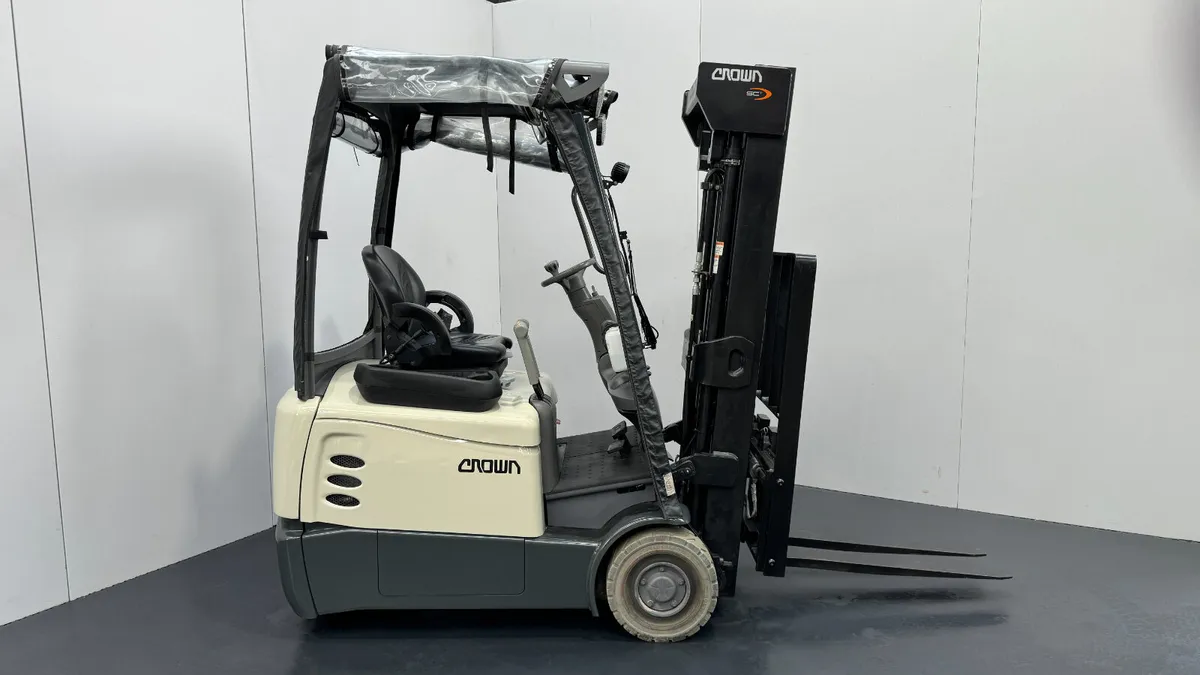 Crown SCT 6020-1.6 Counterbalance Forklift #91 - Image 1