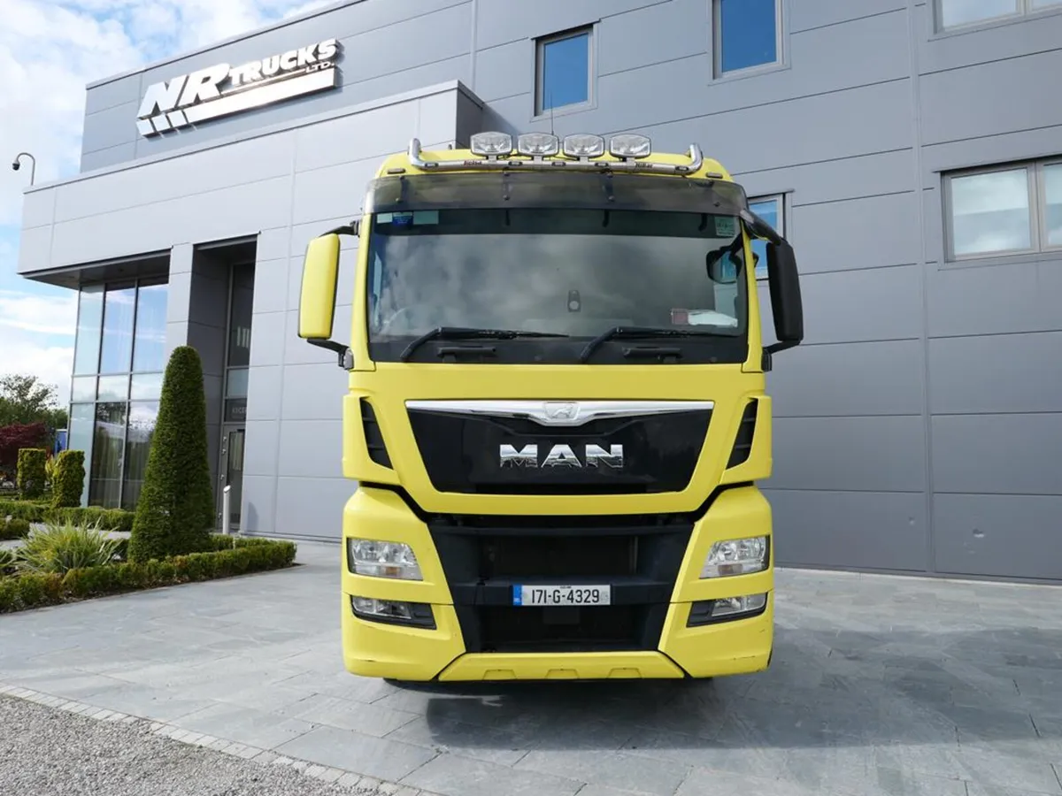 Man TGX 18.440 Sleeper Cab 4x2 Auto - Image 2