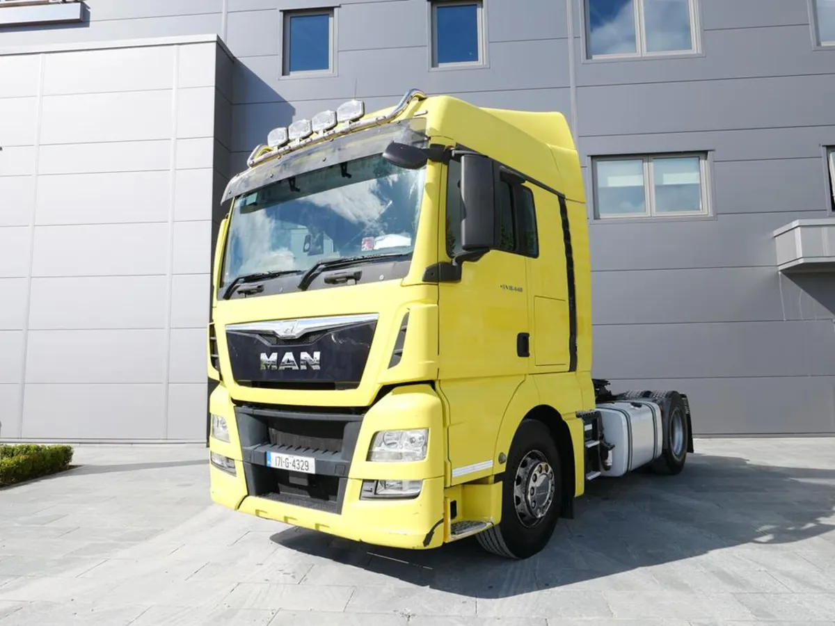 Man TGX 18.440 Sleeper Cab 4x2 Auto - Image 3