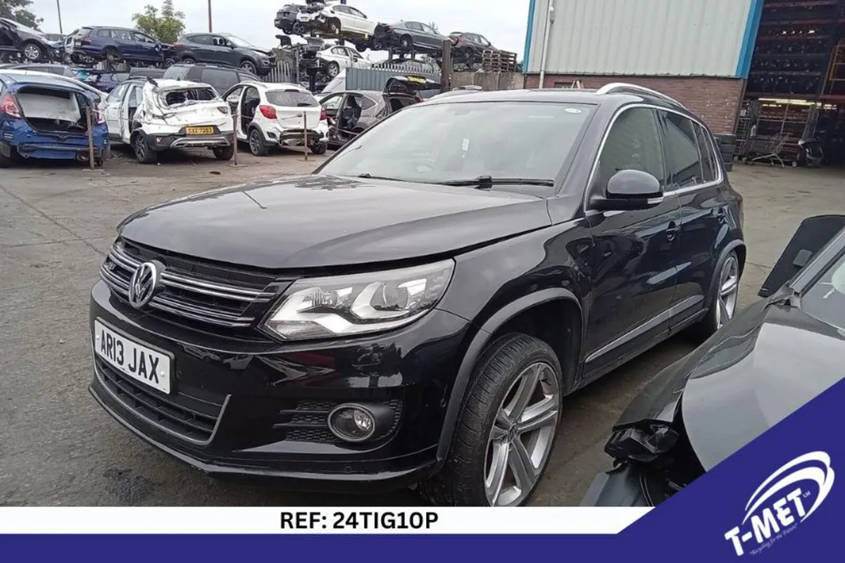 2016 VOLKSWAGEN TIGUAN BREAKING FOR PARTS - Image 1