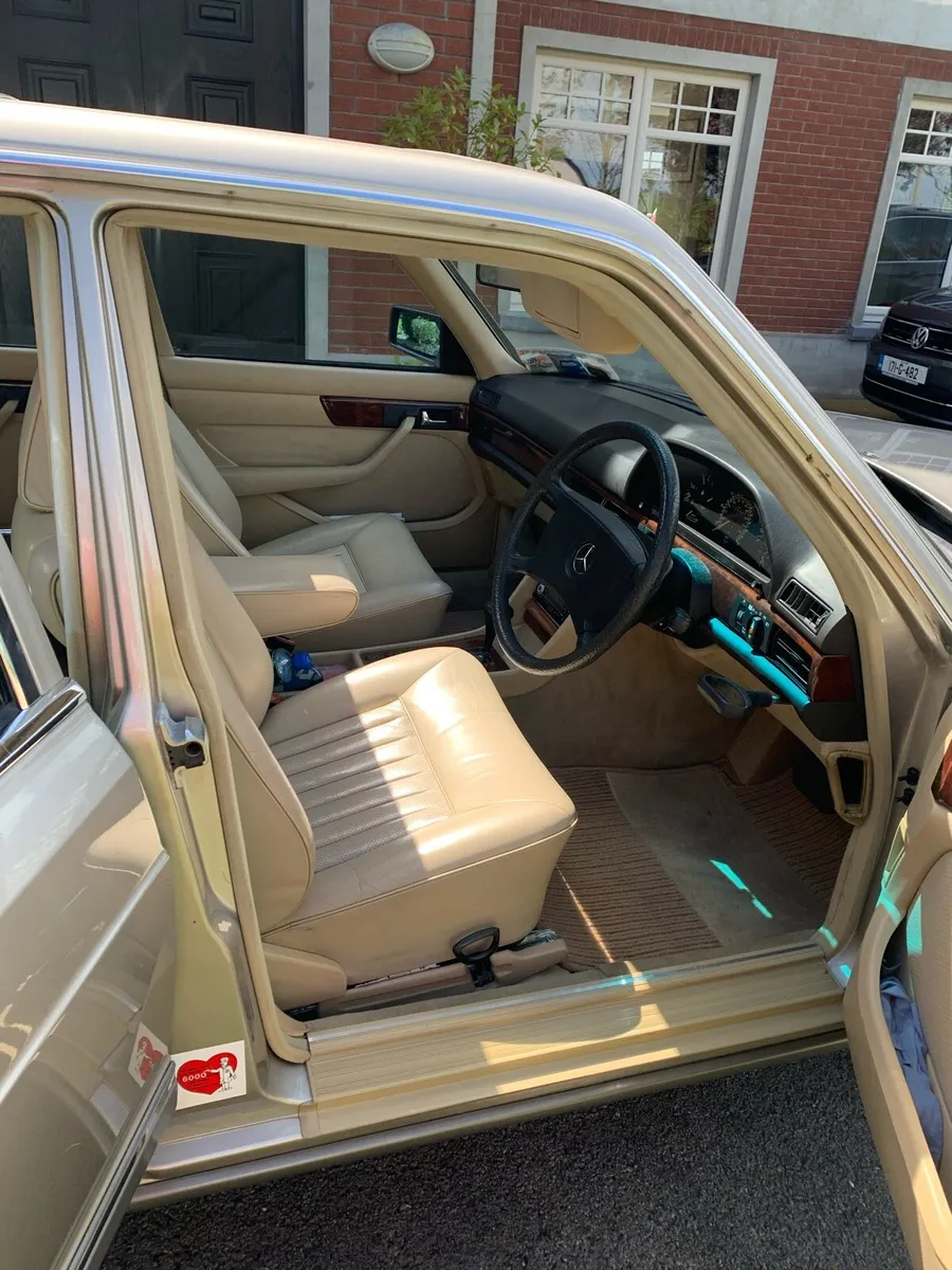 Mercedes Benz 300SE 1988 - Image 4