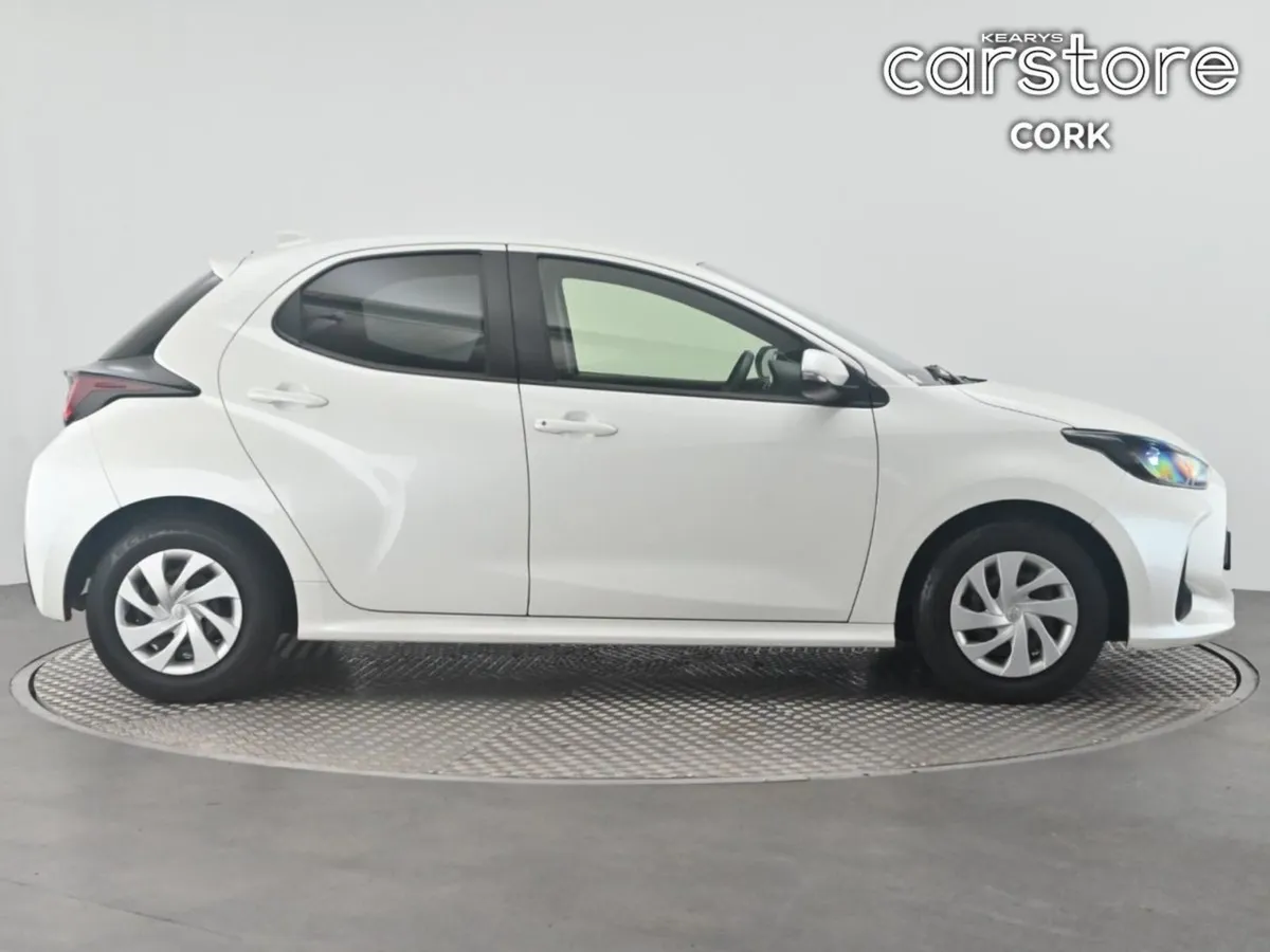 Toyota Yaris 1.0 5DR Auto - Image 3