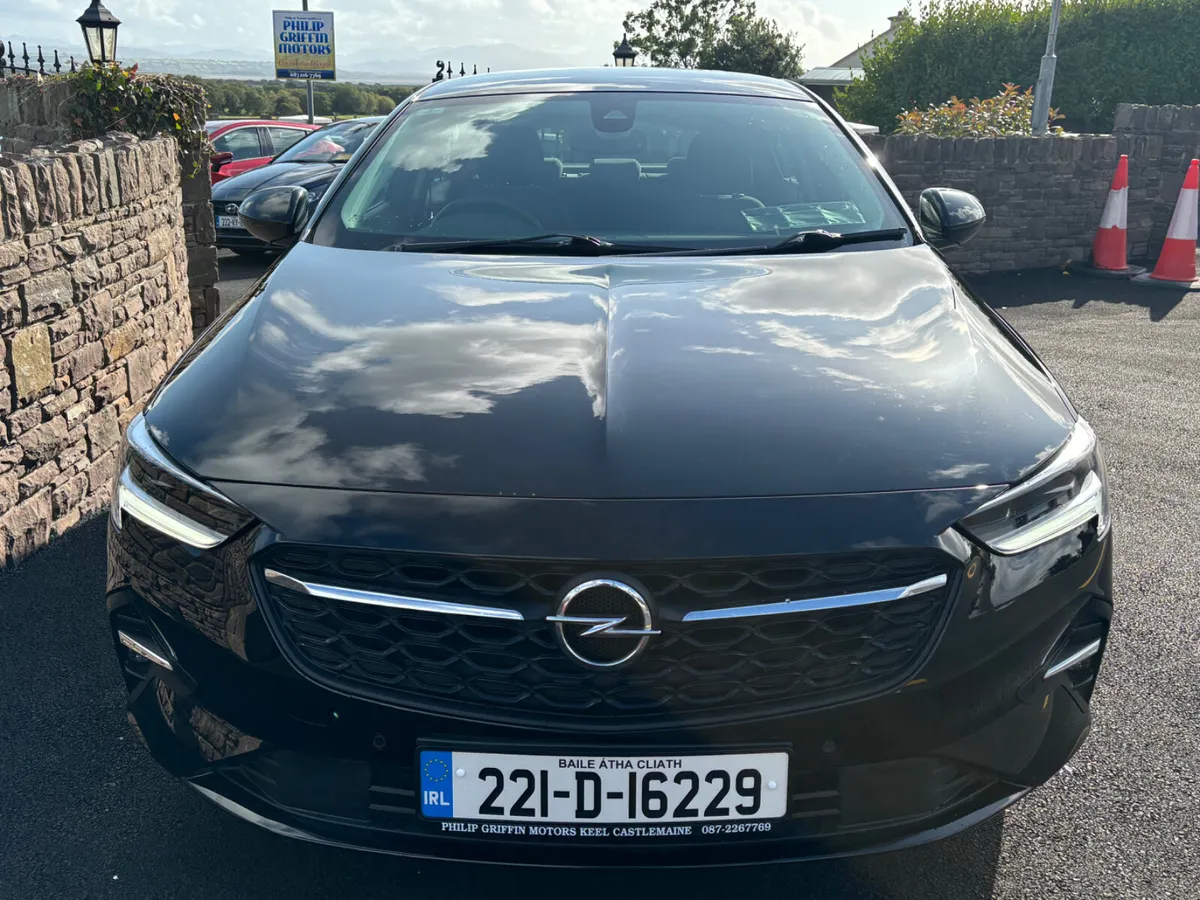 Opel Insignia 2022 SC 122bhp only 44000kms - Image 2