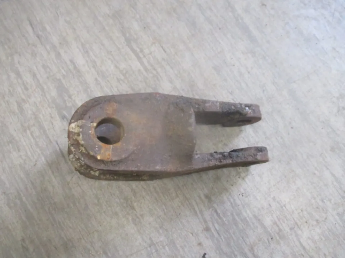 Massey Ferguson Clevis Drawbar - Image 2