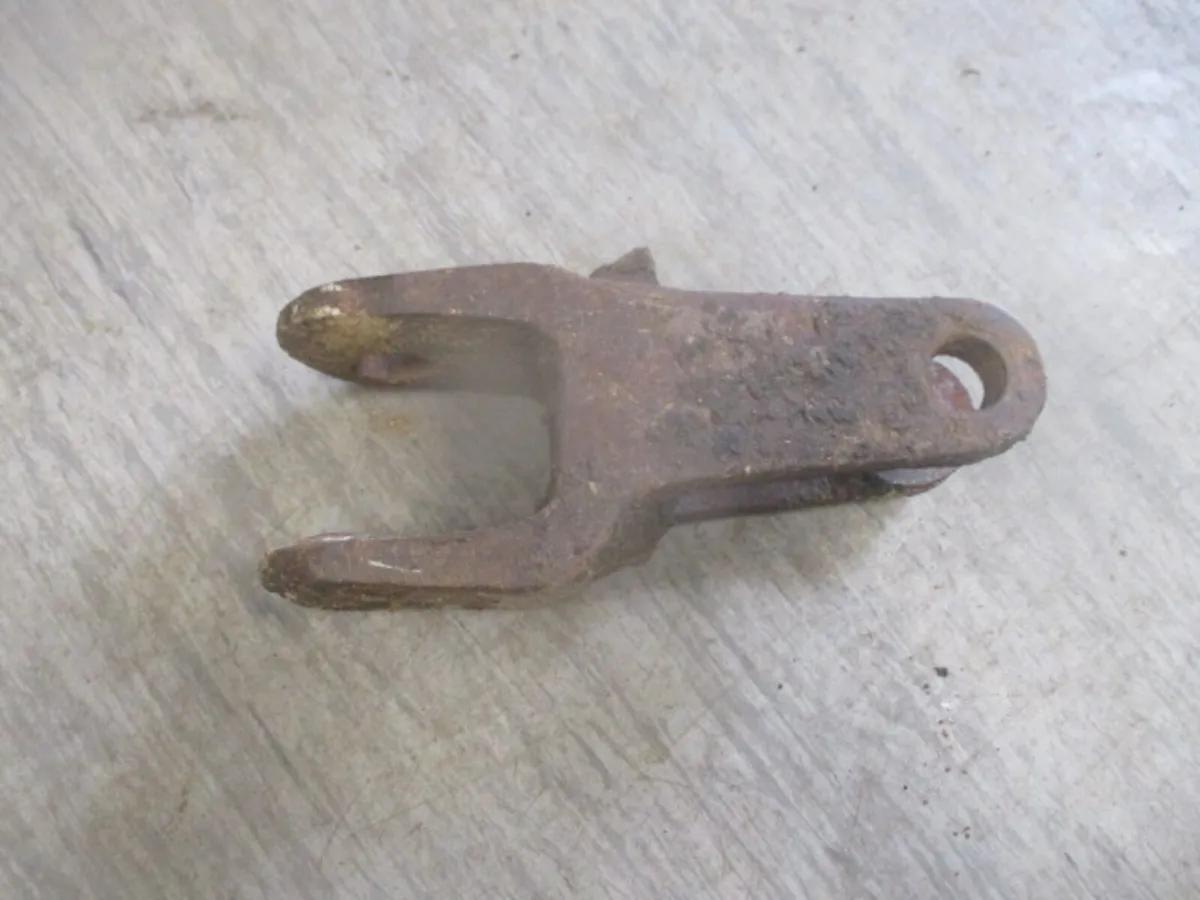 Massey Ferguson Clevis Drawbar - Image 3