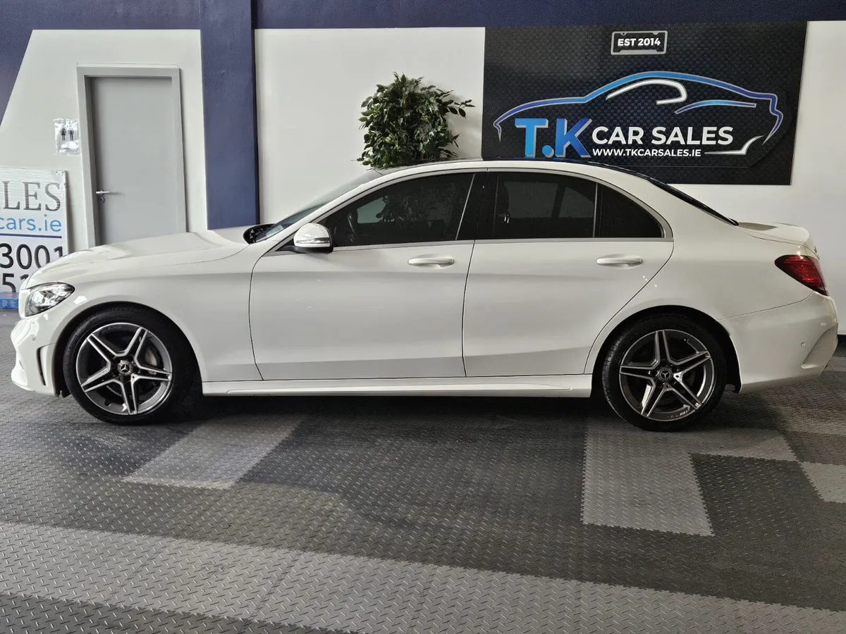 19 MERCEDES-BENZ C 220 AMG LINE EDITION NIGHT EDI - Image 3