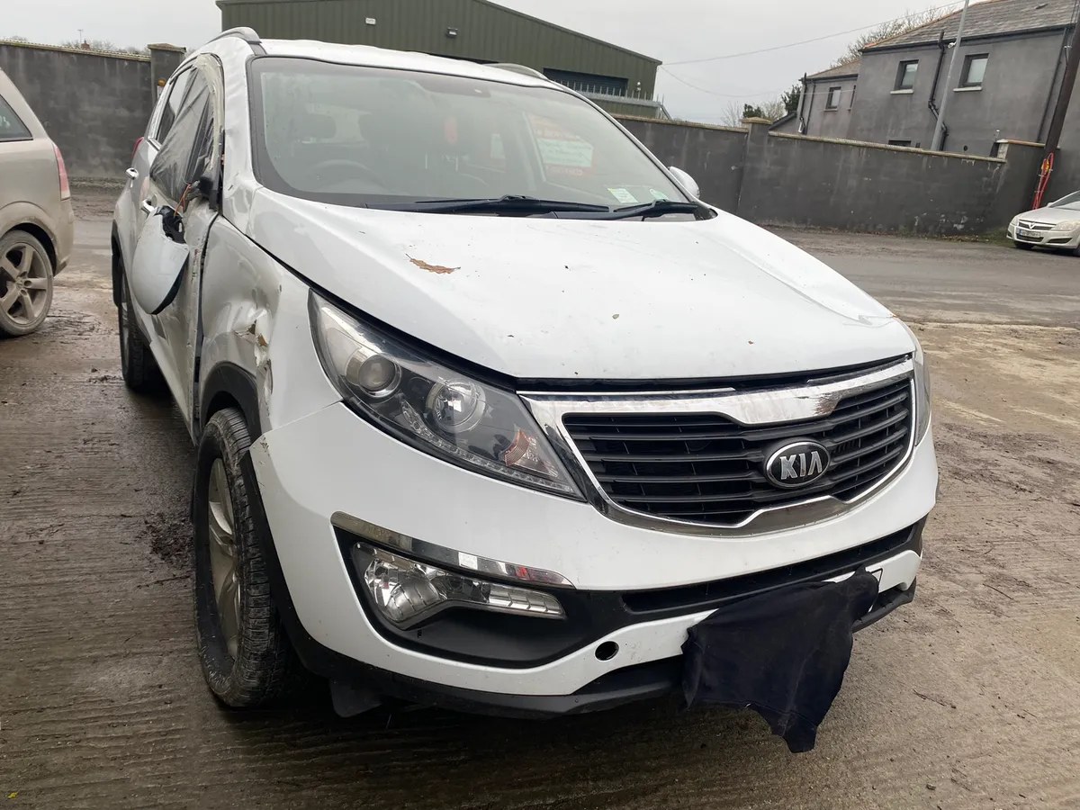 For parts 2013 Kia Sportage 1.7 diesel - Image 3