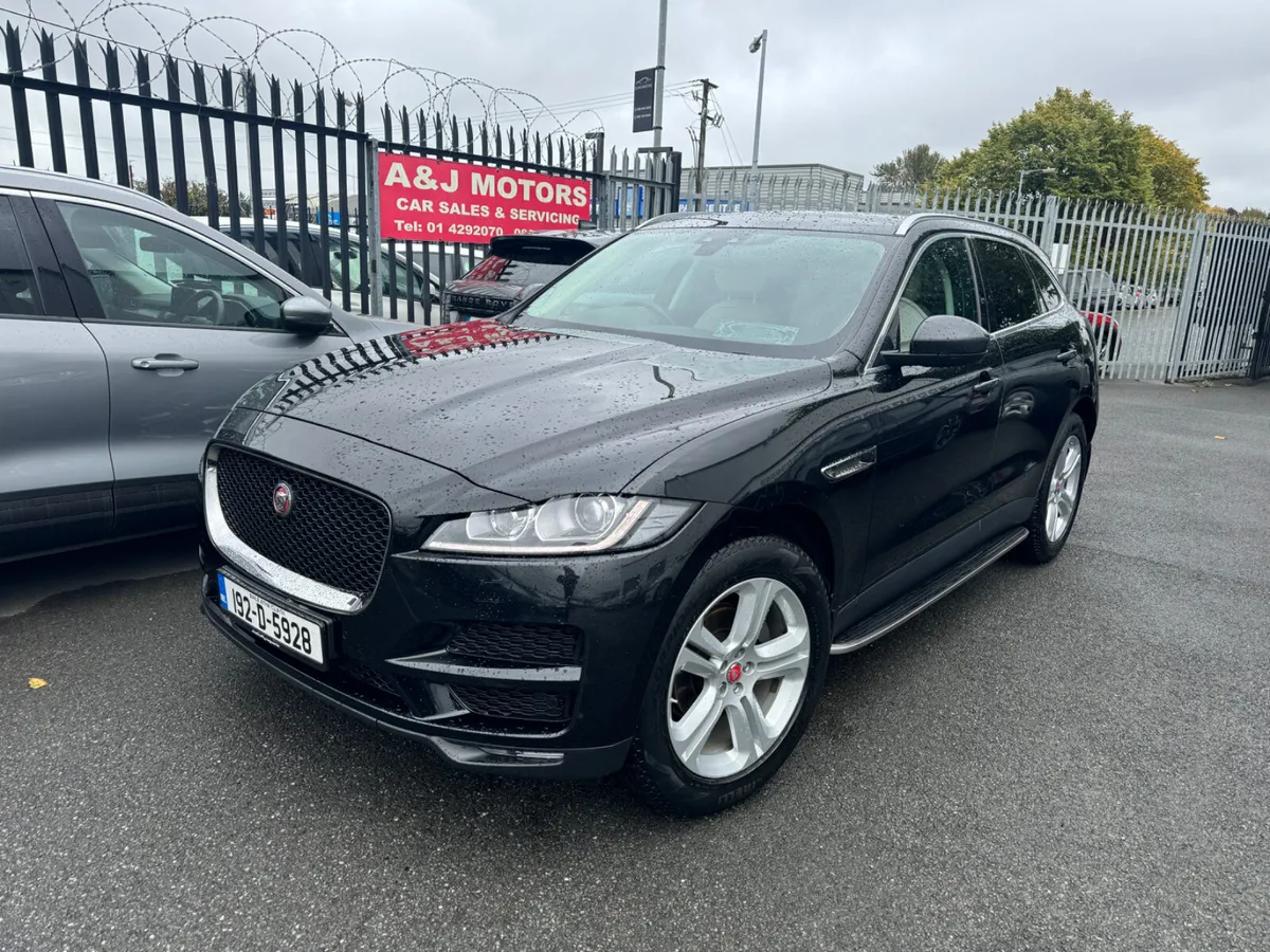 19 Jaguar F-Pace 2.0 Diesel Automatic - Image 1