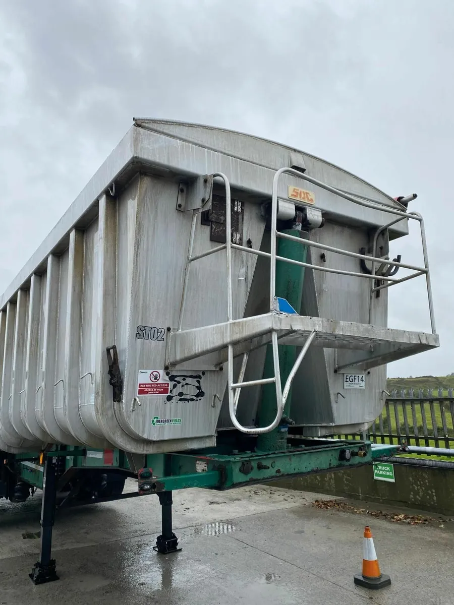 Bulk Alloy Tipping Trailer For Sale - Image 4