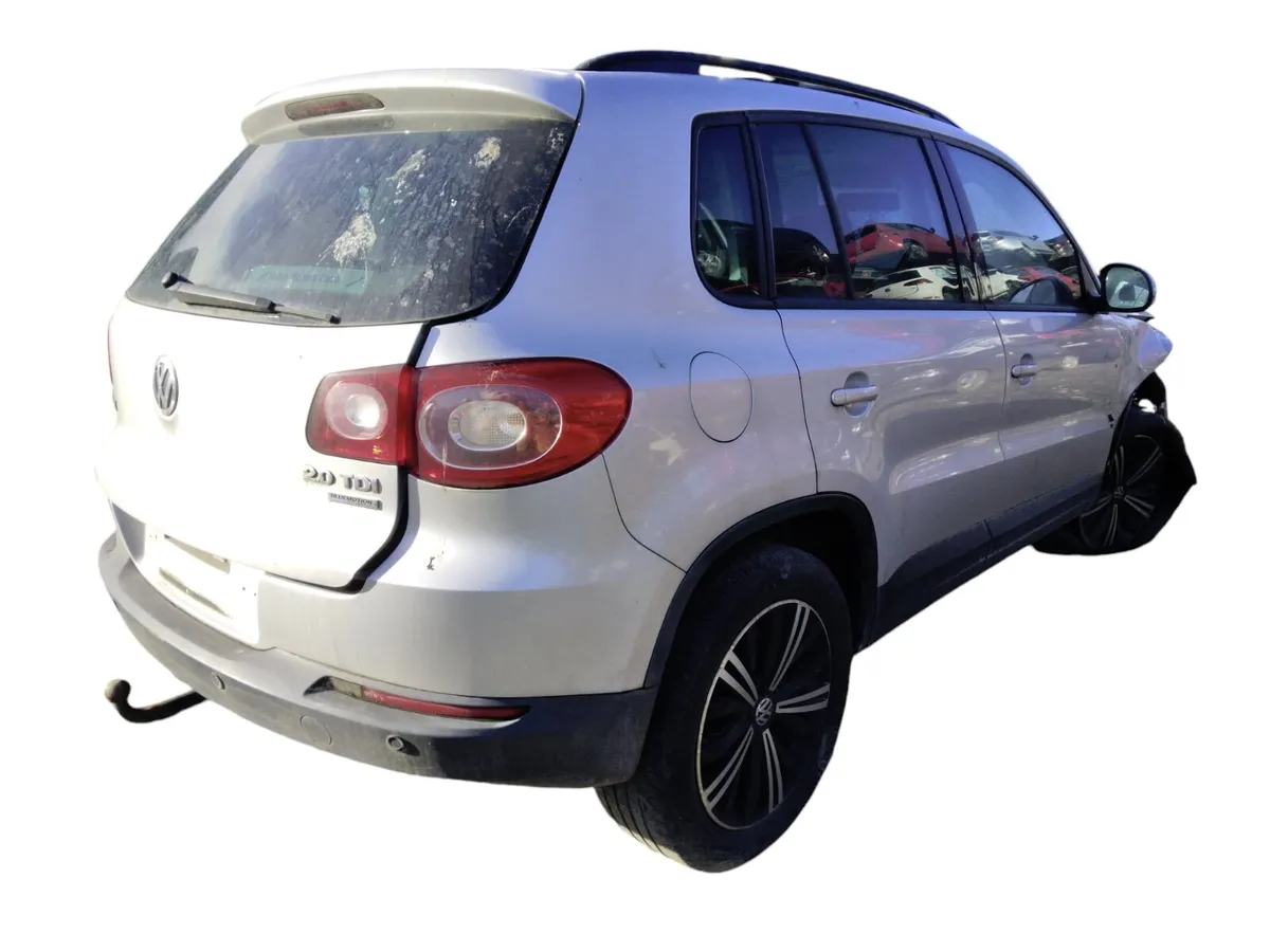 2010 VOLKSWAGEN TIGUAN For Breaking/Dismantling - Image 3