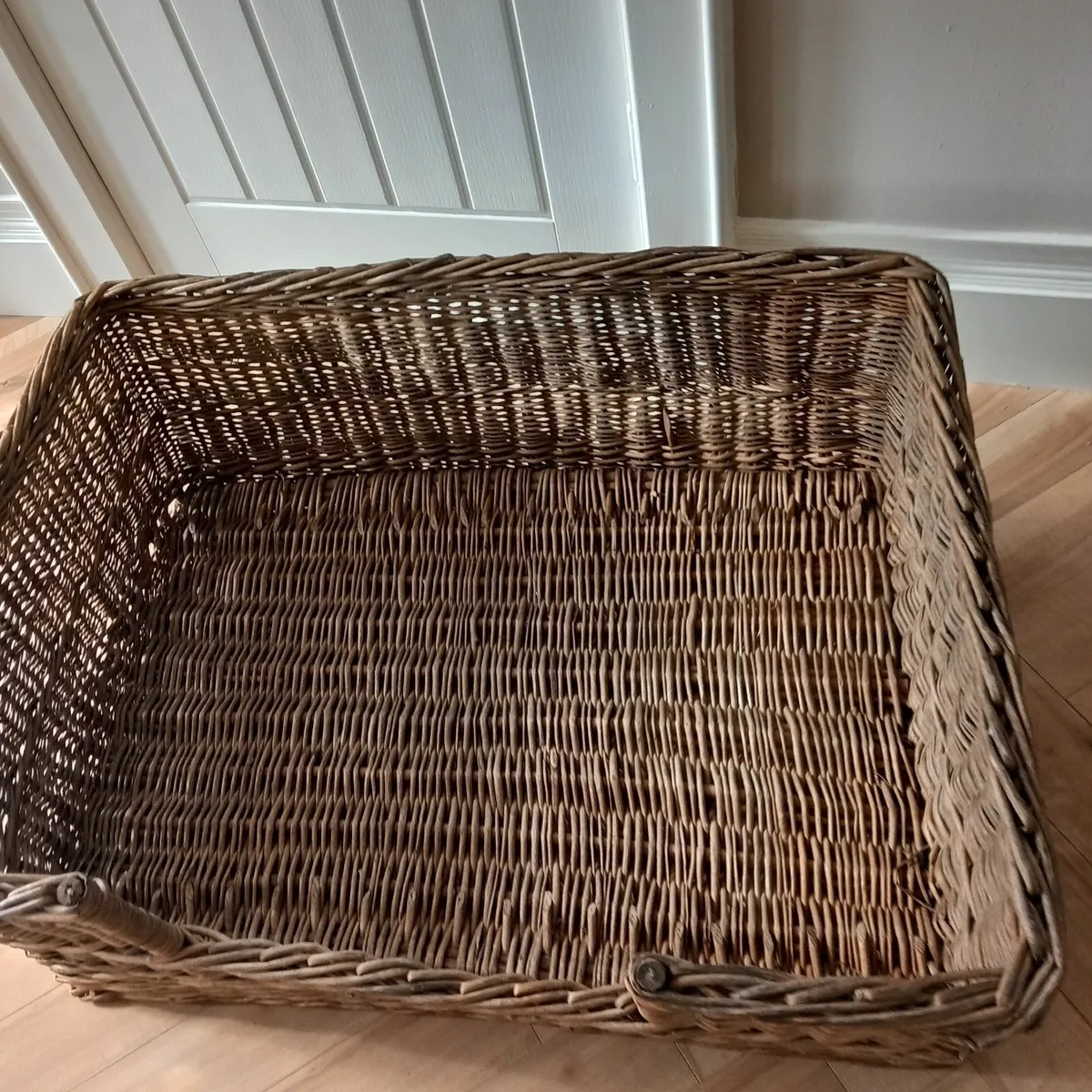 An extra large dogs wicker bed for sale in Co. Derry for £50 on DoneDeal