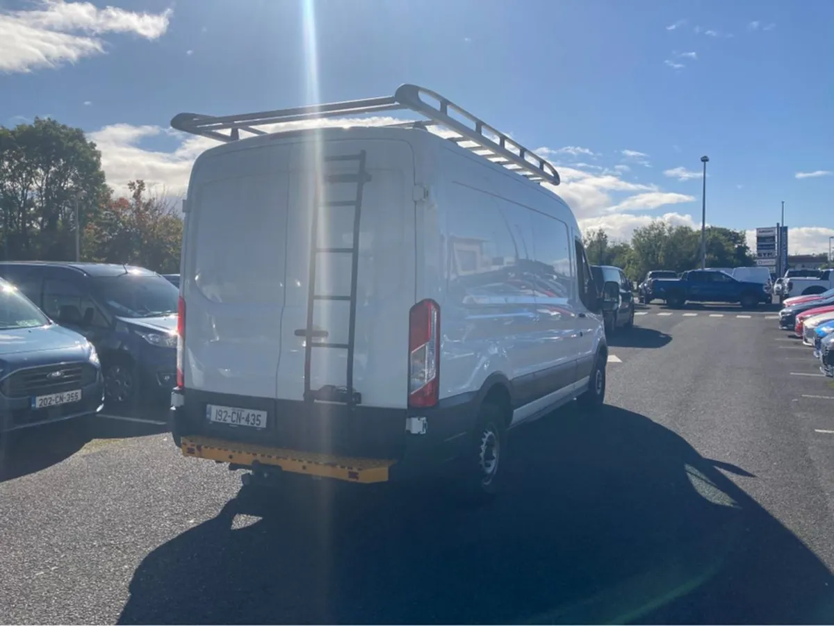 Ford Transit 350L Base 2.0 130PS RWD 3DR - Image 4