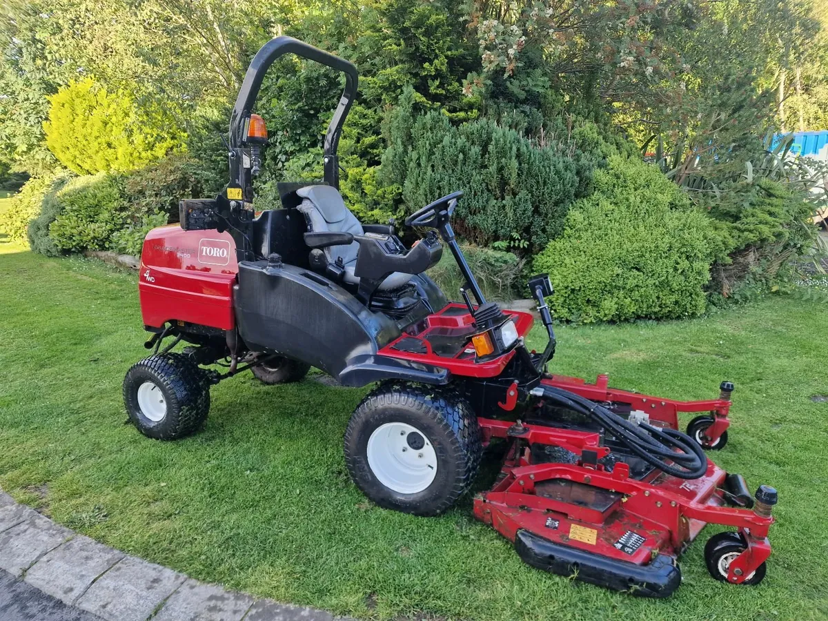 Toro 36hp ride on mower lawnmower 72" mower - Image 1