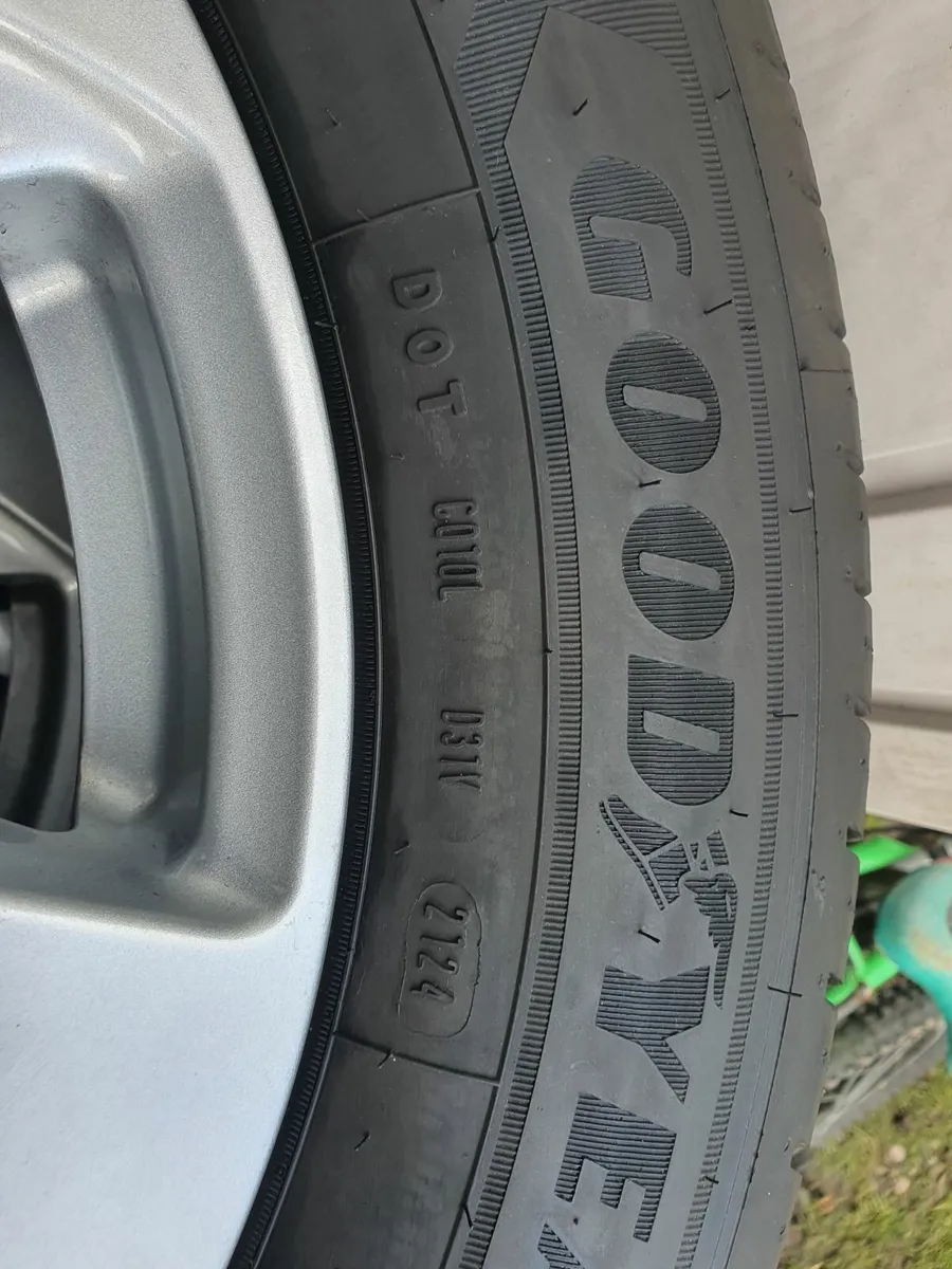 Ford transit custom alloy wheels and tyres - Image 3