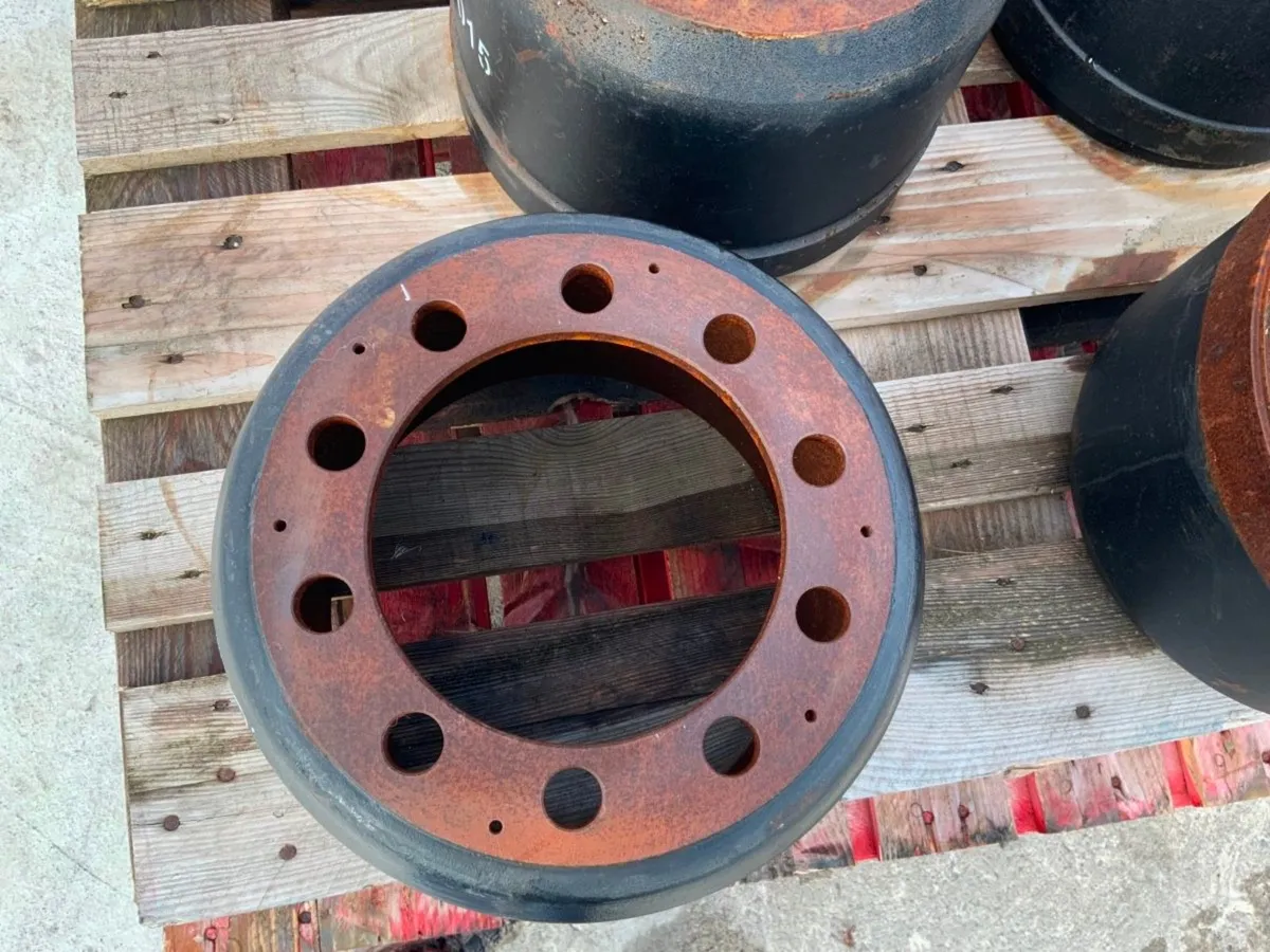 UNUSED ROR BRAKE DRUMS    10 x 225........2009. - Image 4