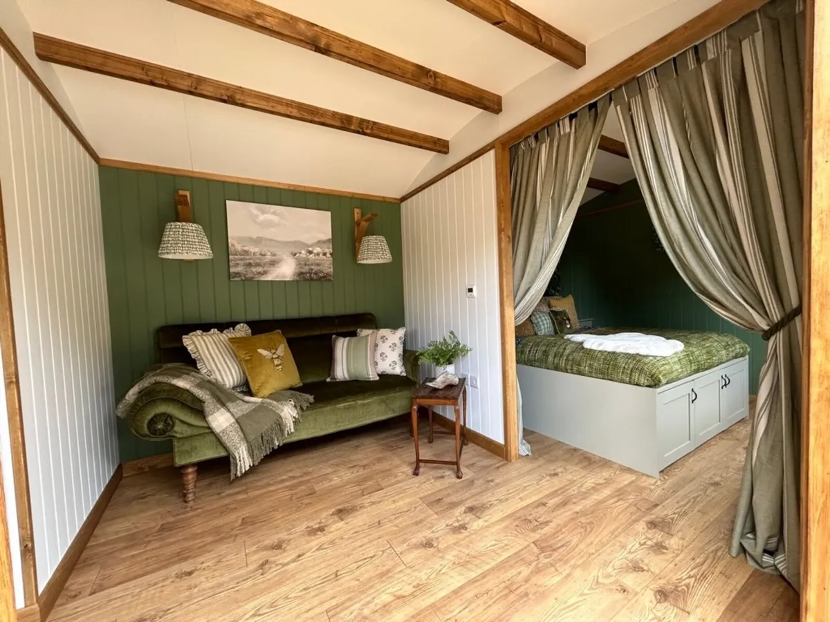 The Dorset - Shepherd Hut (new - for sale) - Image 2