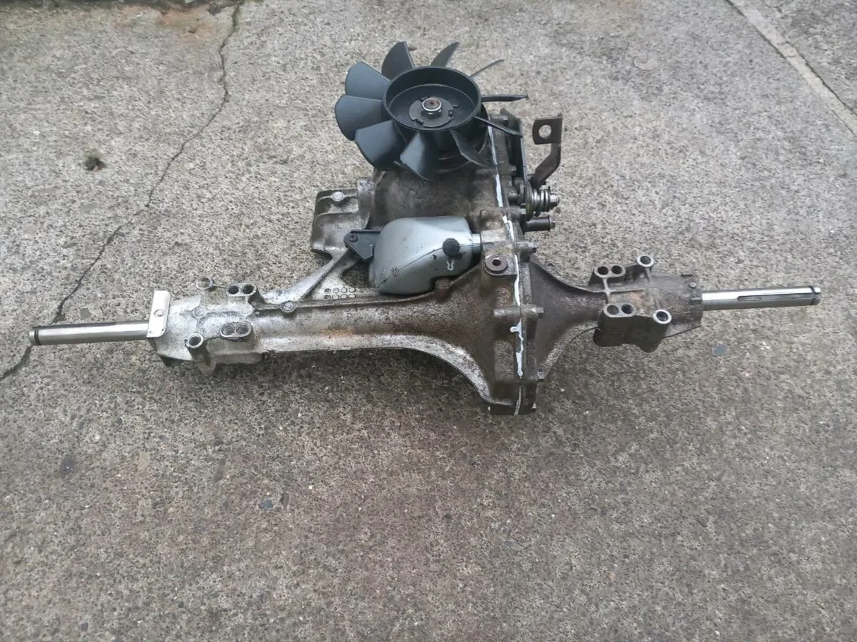 Hydro-gear hydrostatic transmission for sale - Image 2