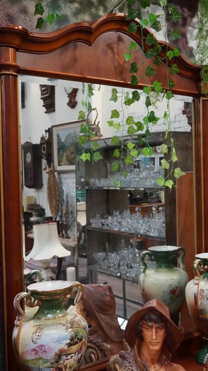 Stunning Spanish Console Table and Mirror Set - Image 3