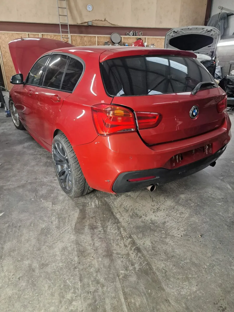2019 BMW 120i automatic for breaking - Image 2