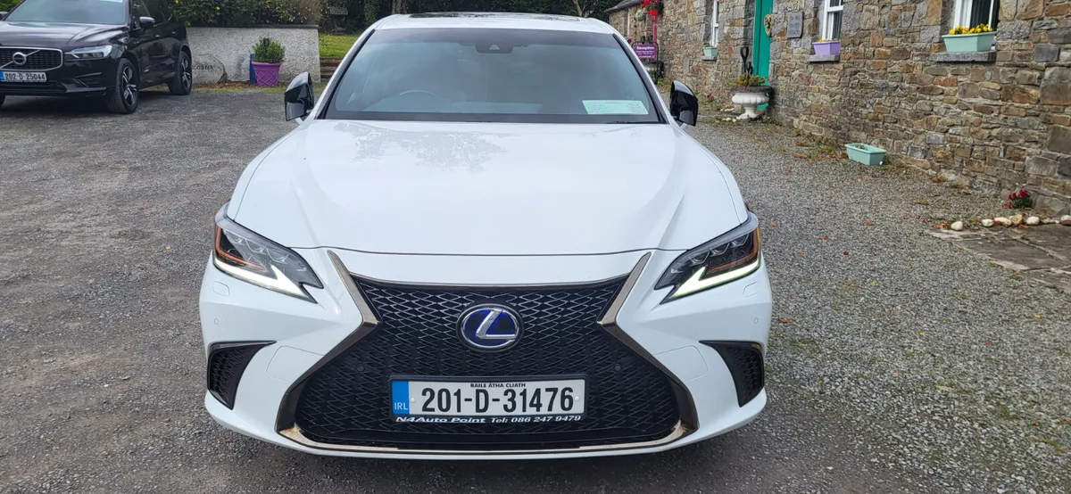 LEXUS ES300H F SPORT..ONE YEAR TAX. TWO YEAR NCT. - Image 4