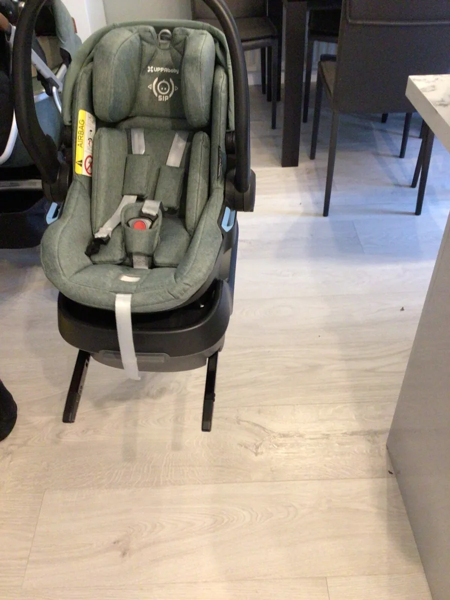 Travel system for sale in Co. Dublin for €1,050 on DoneDeal