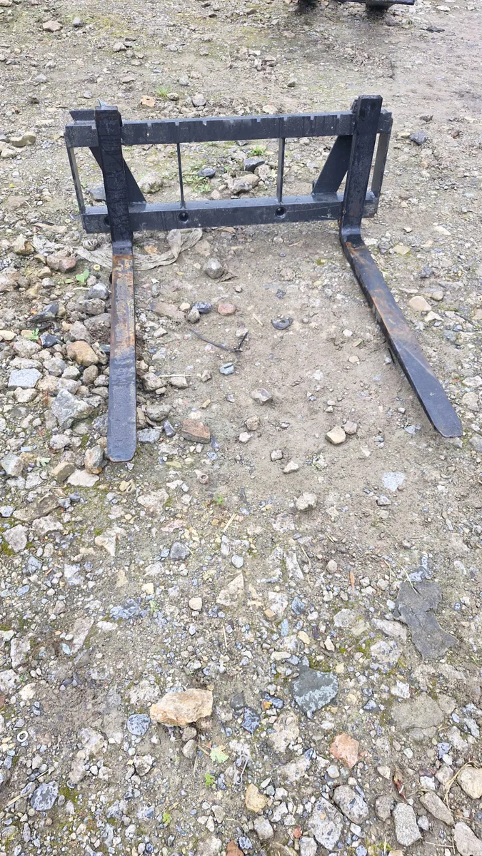 Pallet  fork - Image 2