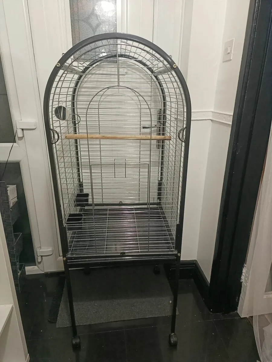 Lg parrot cage for sale in Co. Dublin for €120 on DoneDeal