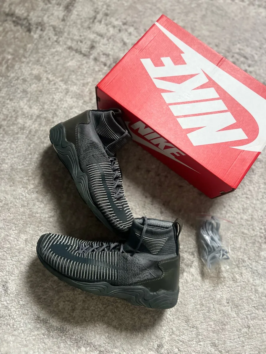 Superfly trainers deals