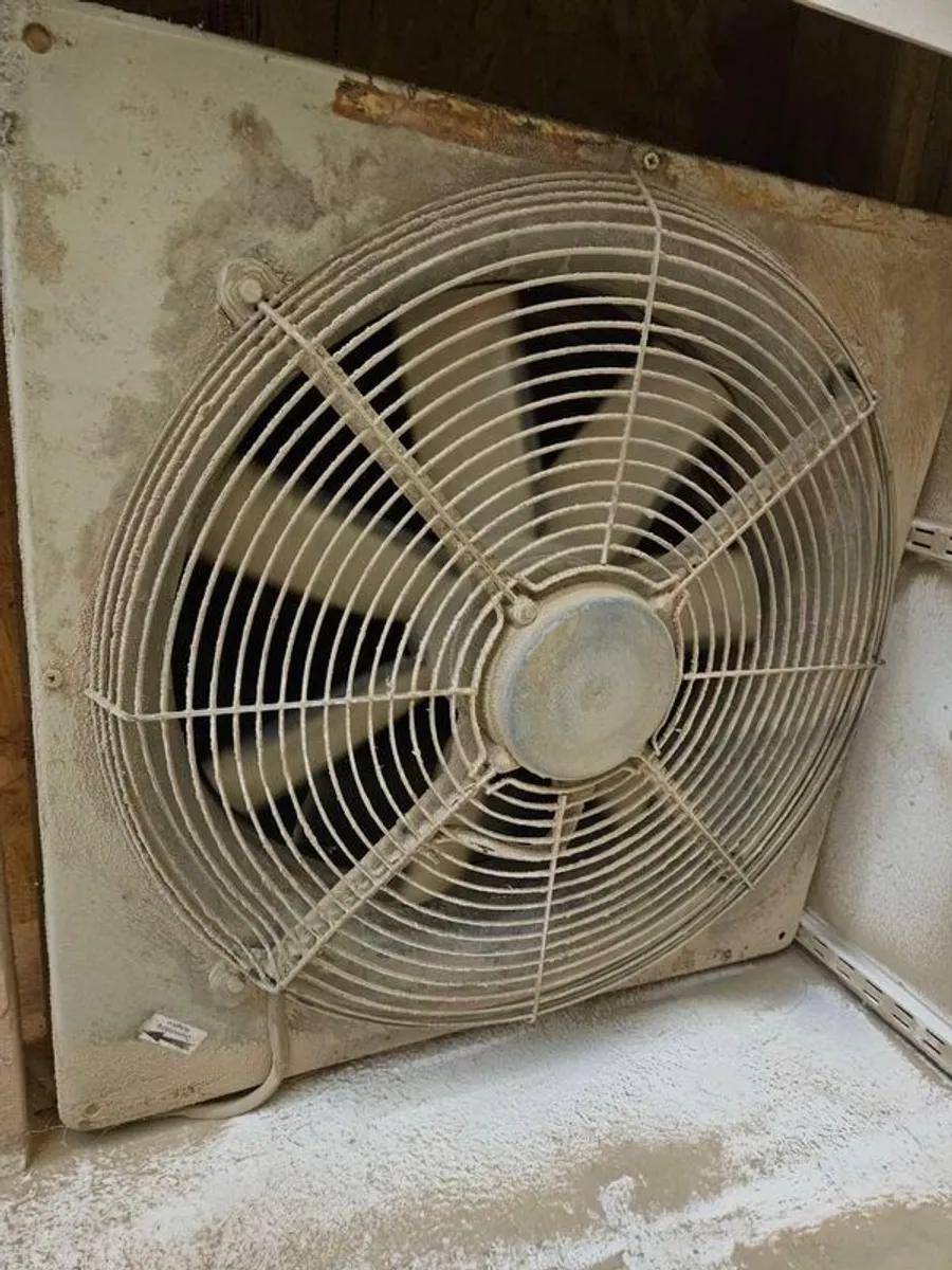 spray booth extractor fan for sale in Co. Cork for €150 on DoneDeal