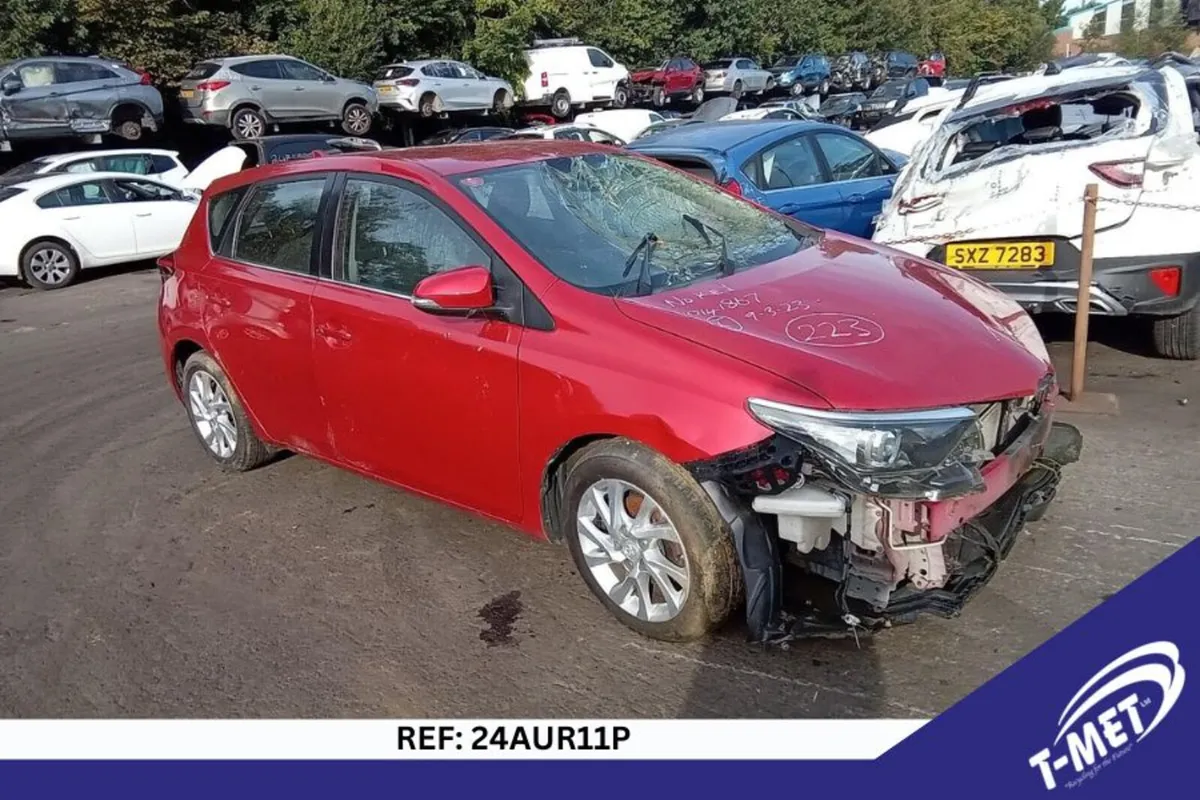 2016 TOYOTA AURIS BREAKING FOR PARTS - Image 3