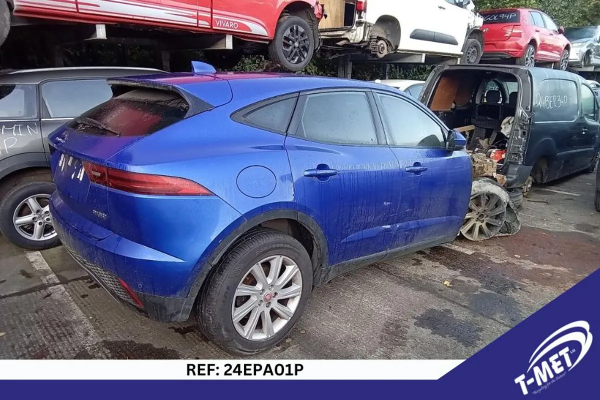 2018 JAGUAR E PACE BREAKING FOR PARTS - Image 2