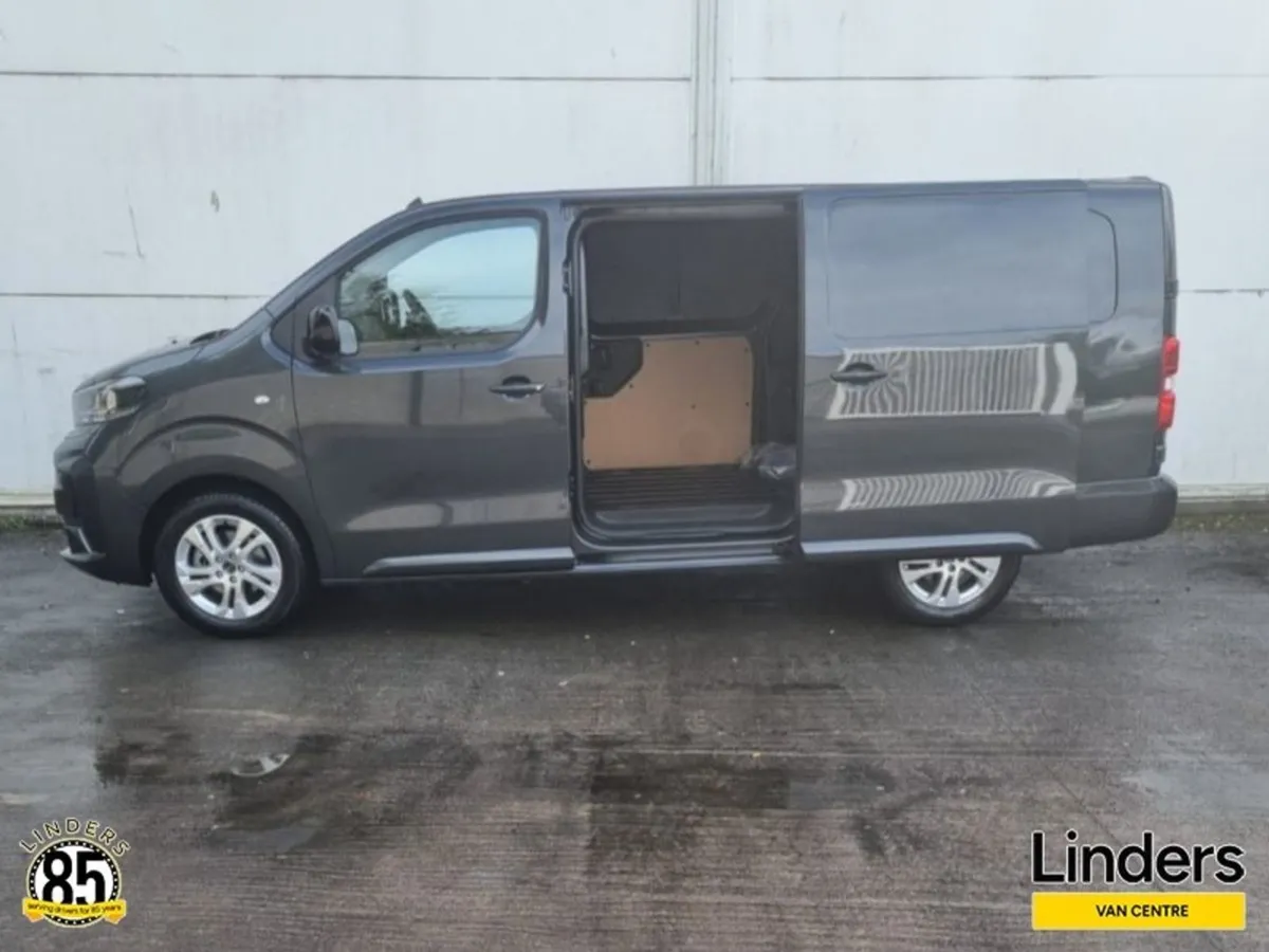 Opel Vivaro Sportive 242 0kms 5500 Discount - Image 3