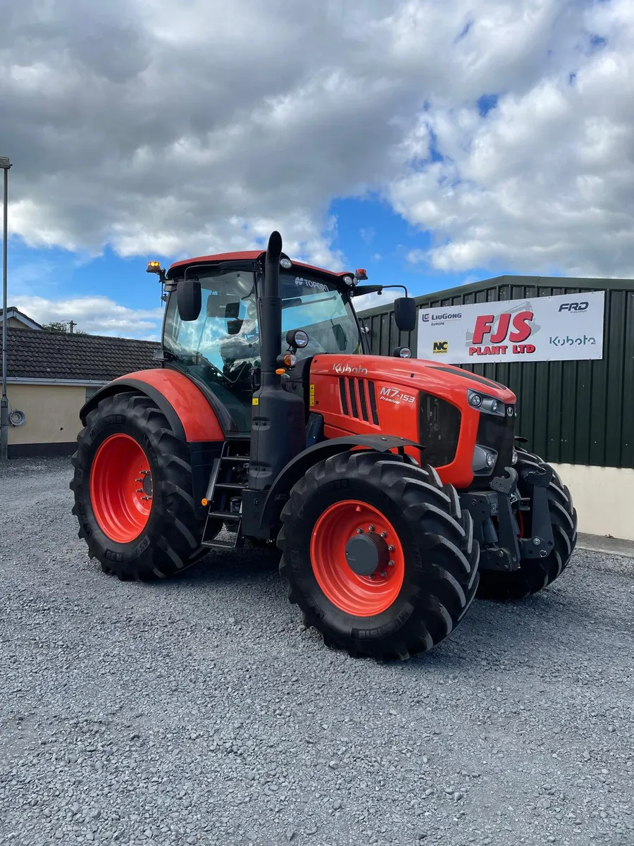 Kubota M7153 Premium Tractor - Image 4