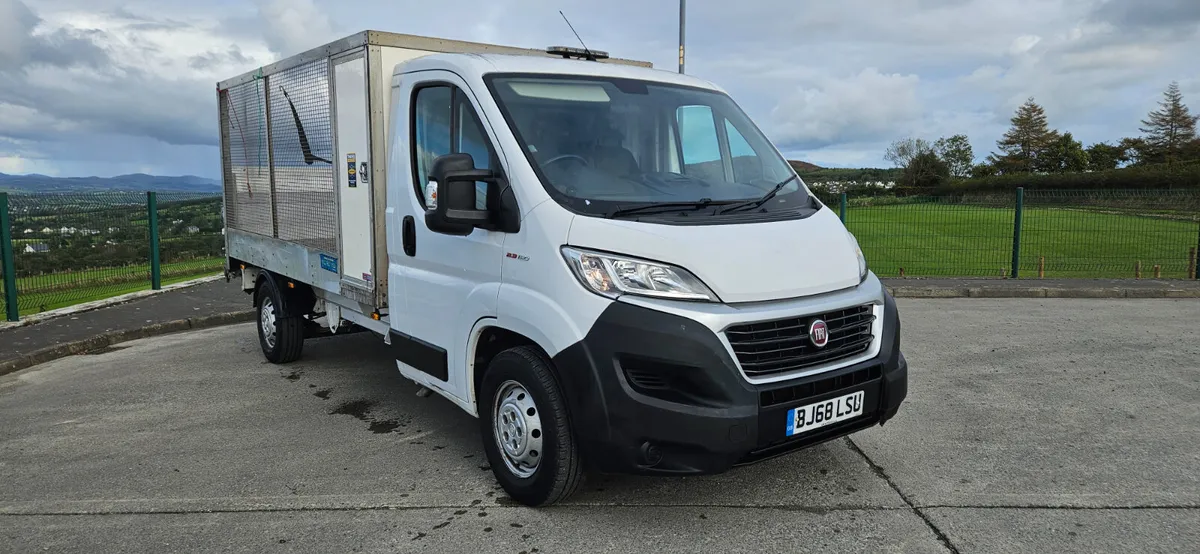 Fiat Ducato 35 2.3 multijet 130 lwb tail lift - Image 3