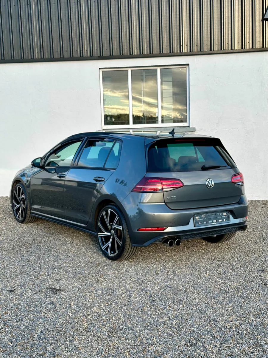 2018 VOLKSWAGEN GOLF 2.0L GTD - Image 4