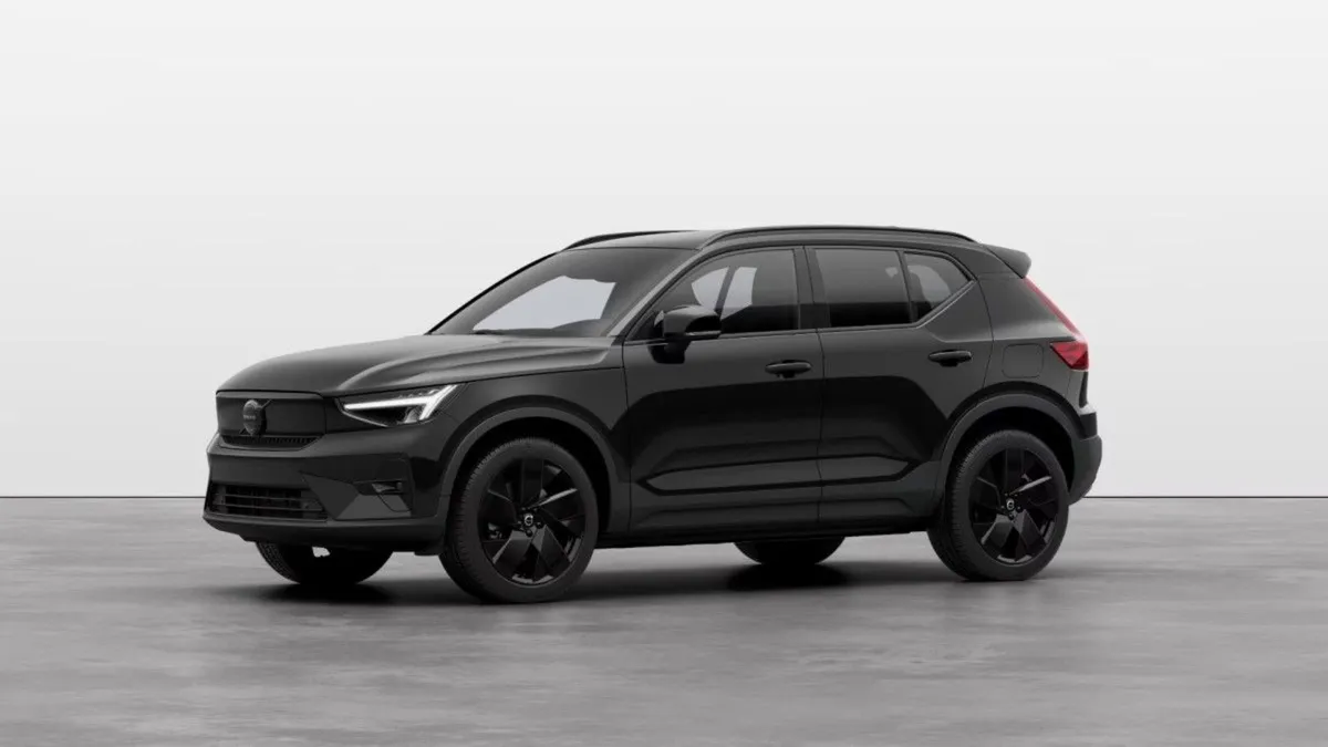 Volvo XC40 Black Edition  475kms   105 P/W 3yrs - Image 1